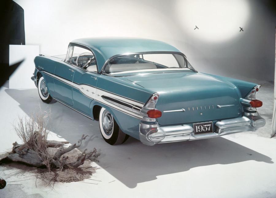  Pontiac Star Chief Custom Catalina Sedan (2839SD) 1957 года  (фото 2 из 3)